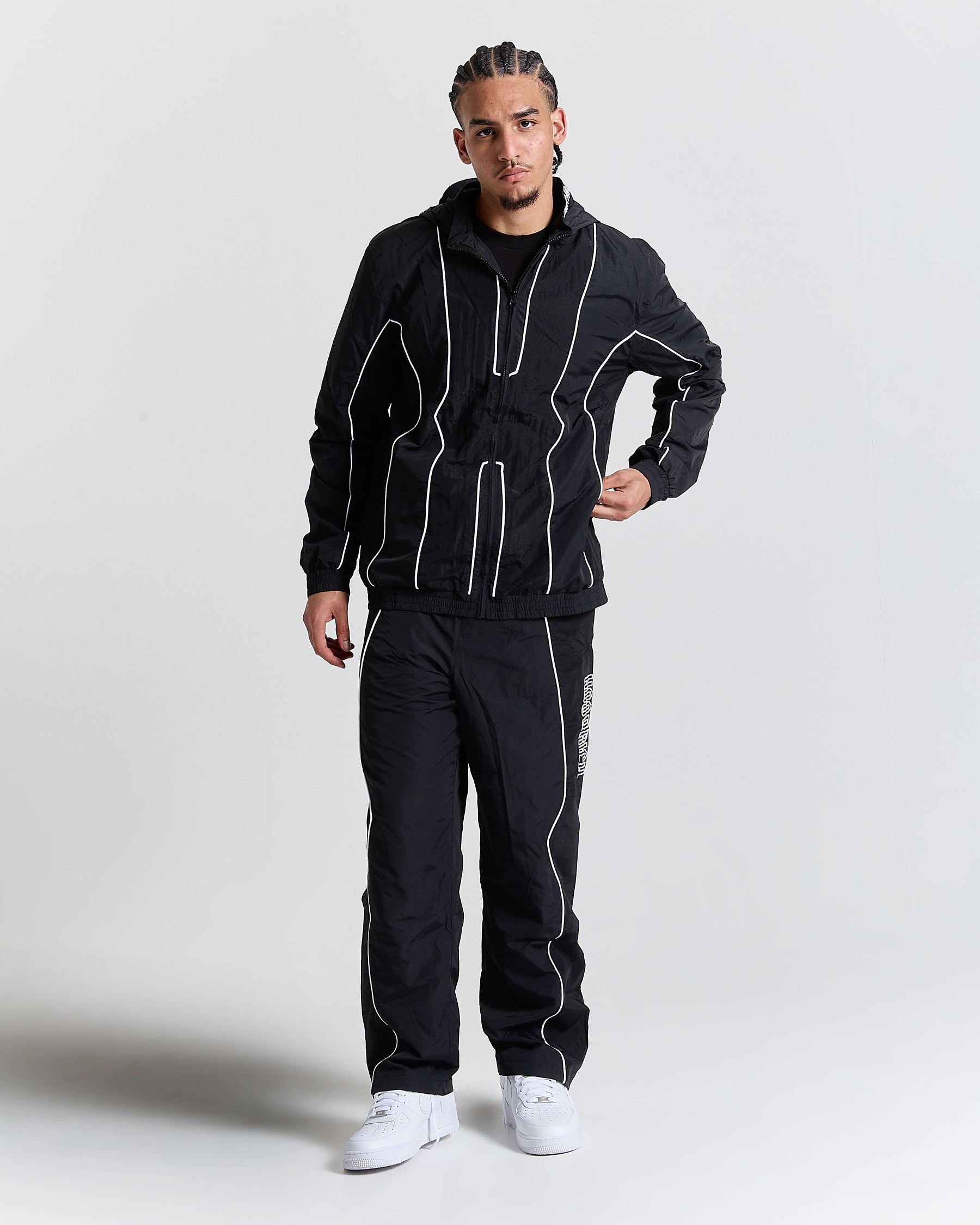 Chaser H Panel Windbreaker - Black