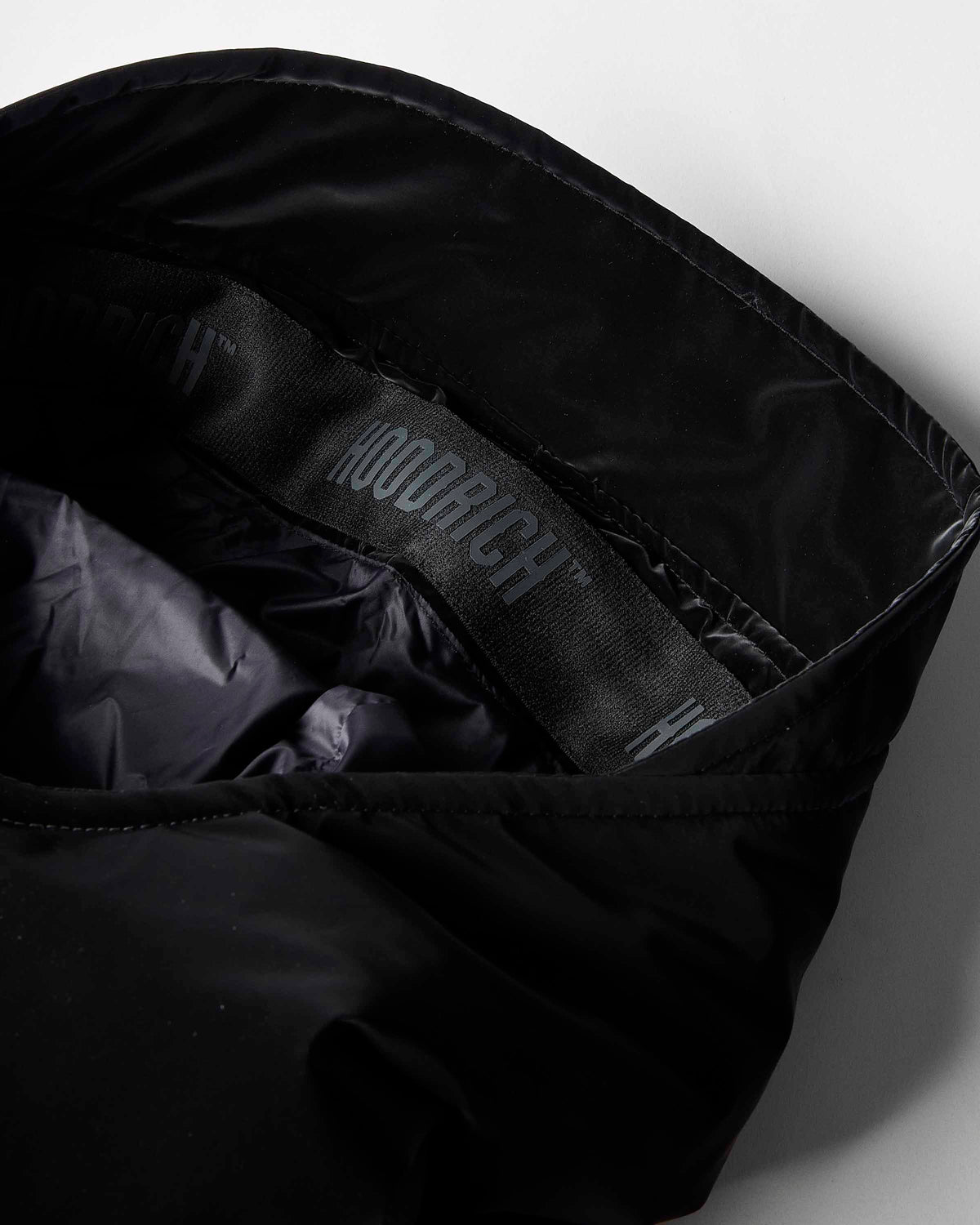 Vanta Puffer Jacket - Black