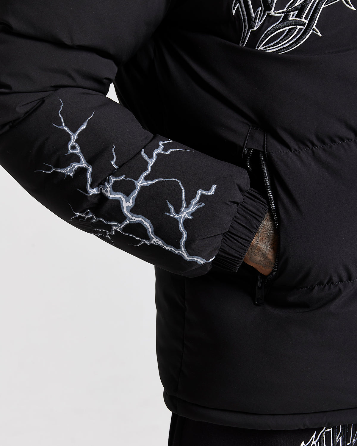 Dark Jacket - Black/White