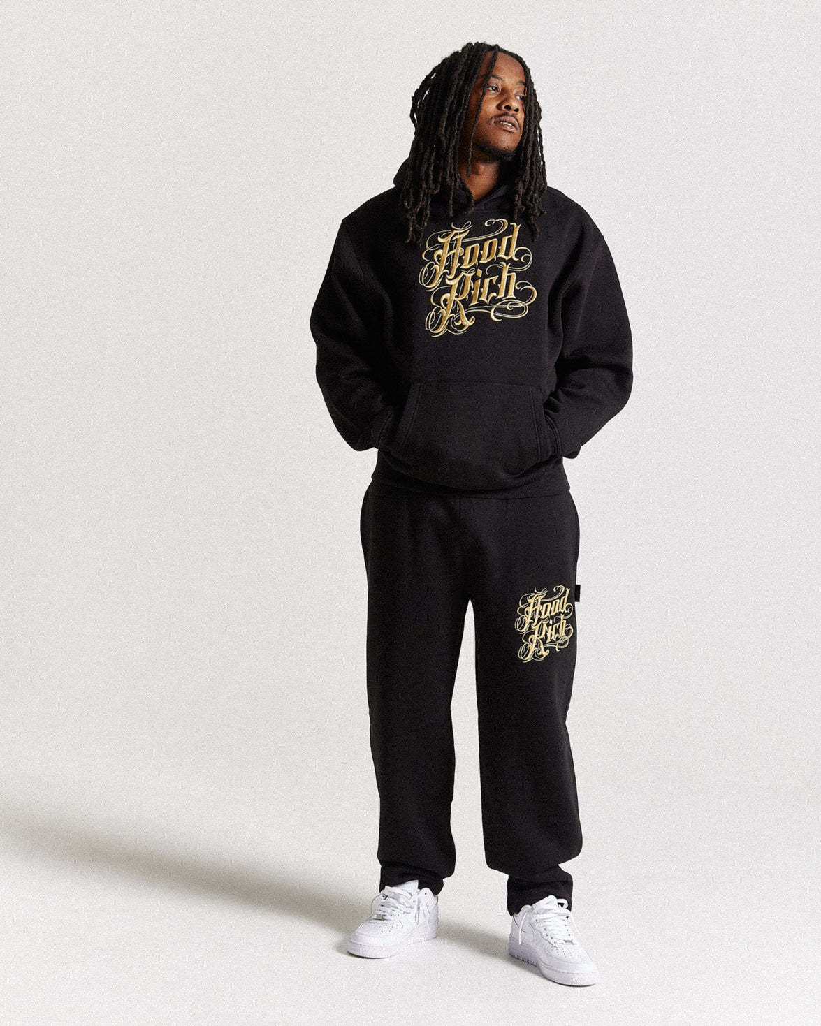 Script Oversized Jogger - Black/Gold