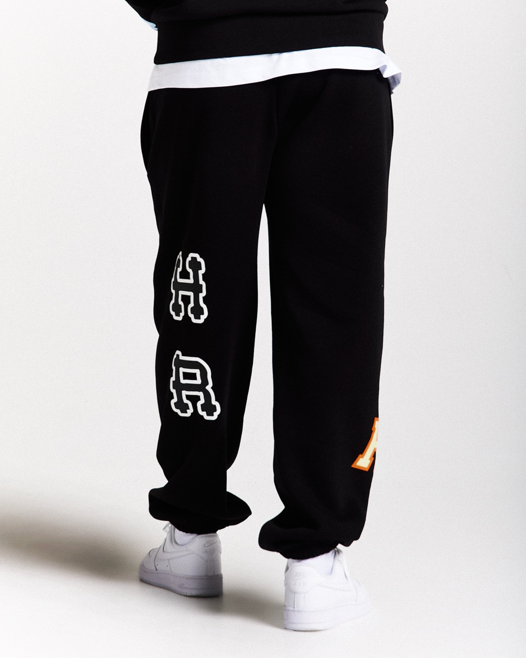 Loony Oversized Joggers - Black/White