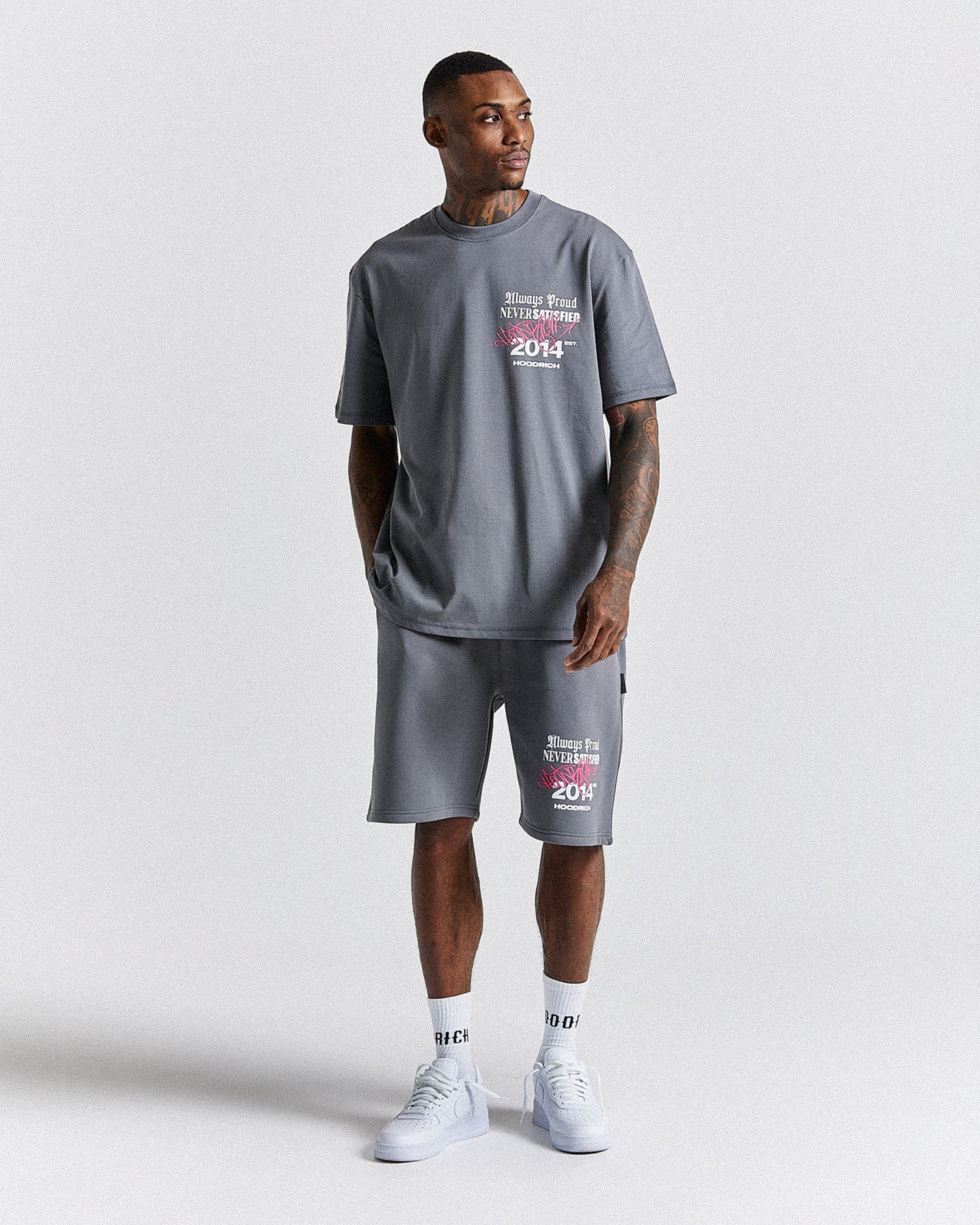 Stamp Tag Oversized Shorts - Grey/White/Pink